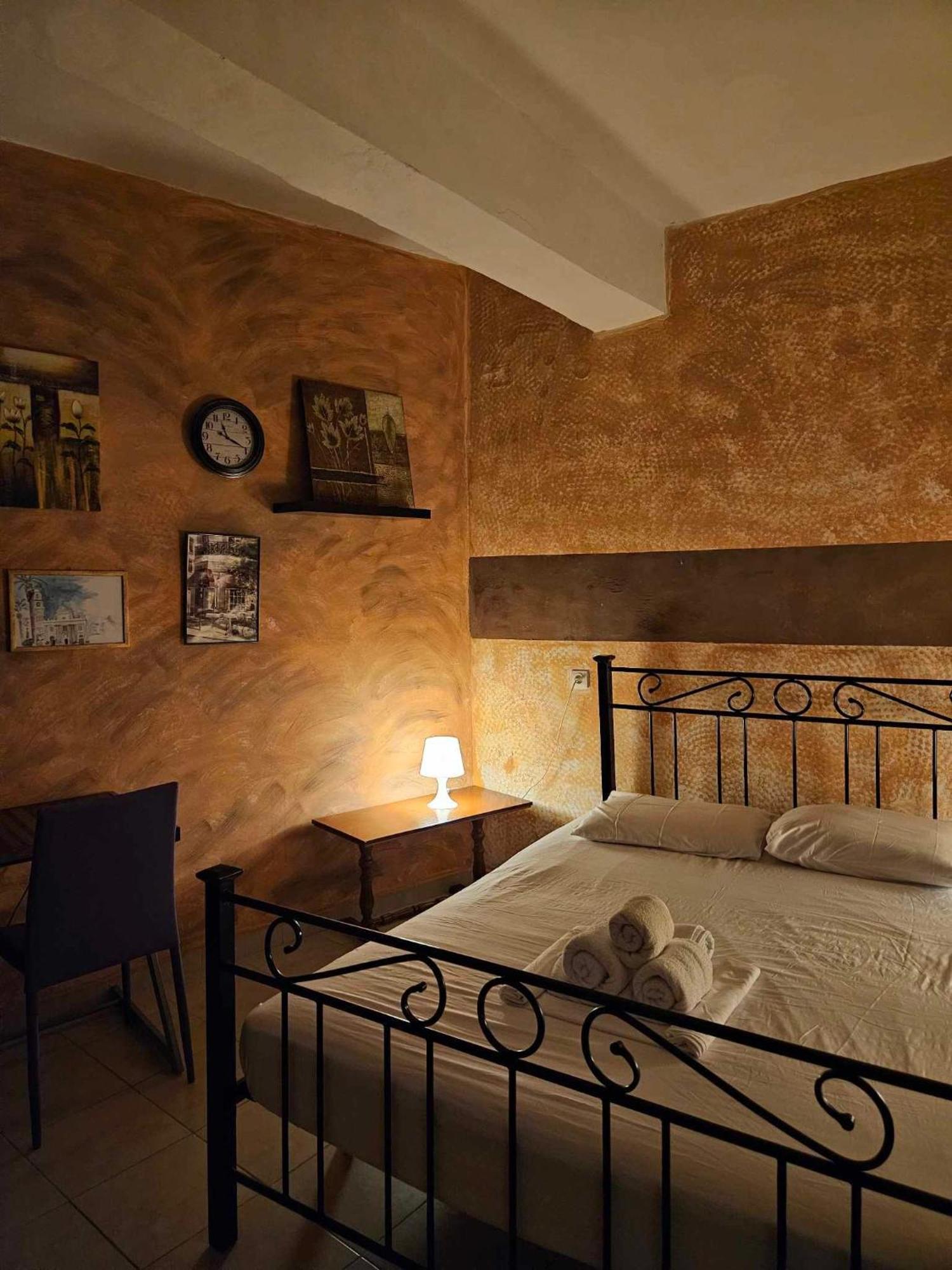 George'S Guest House Hriszí Aktí Haniá Kültér fotó